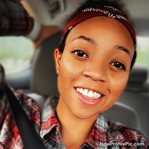 Meet your Posher, Teesh